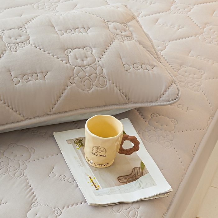 91家纺网 家纺一手货源 找家纺 （总）LIFE.丽芙 2025新款磨毛超声波夹棉防水枕套机包边款