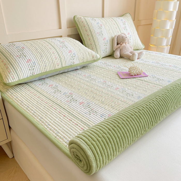 LIFE.丽芙 2025新款A类四季可用A版全棉数码印花B版牛奶绒单件夹棉床褥垫三件套 床褥垫-曼琳-绿