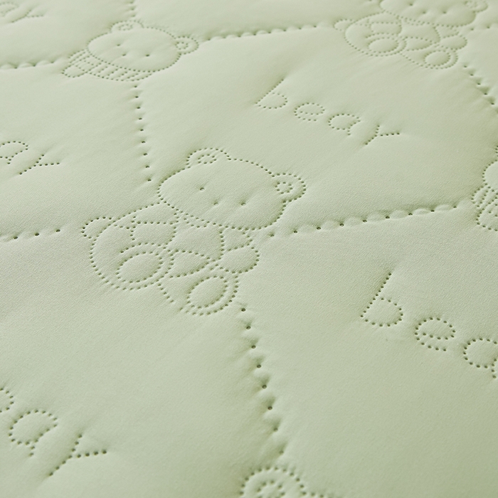 91家纺网 家纺一手货源 找家纺 LIFE.丽芙 2025新款磨毛超声波夹棉防水枕套机包边款 小熊防水夹棉枕套-松石绿