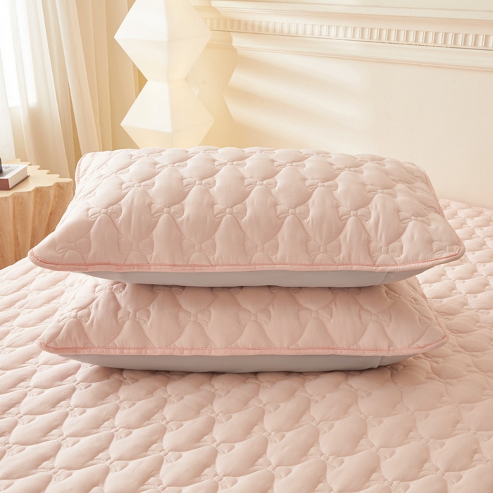 91家纺网 家纺一手货源 找家纺 LIFE.丽芙 2025新款水洗原棉夹棉包边枕套 蝴蝶结枕套-奶油粉