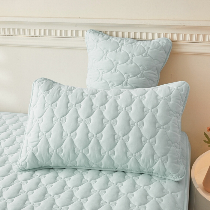 91家纺网 家纺一手货源 找家纺 LIFE.丽芙 2025新款水洗原棉夹棉包边枕套 蝴蝶结枕套-天空蓝