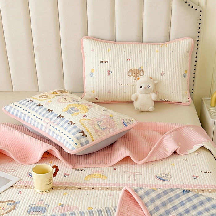 91家纺网 家纺一手货源 找家纺 LIFE.丽芙 2025新款A类全棉夹棉包边枕套 乐园