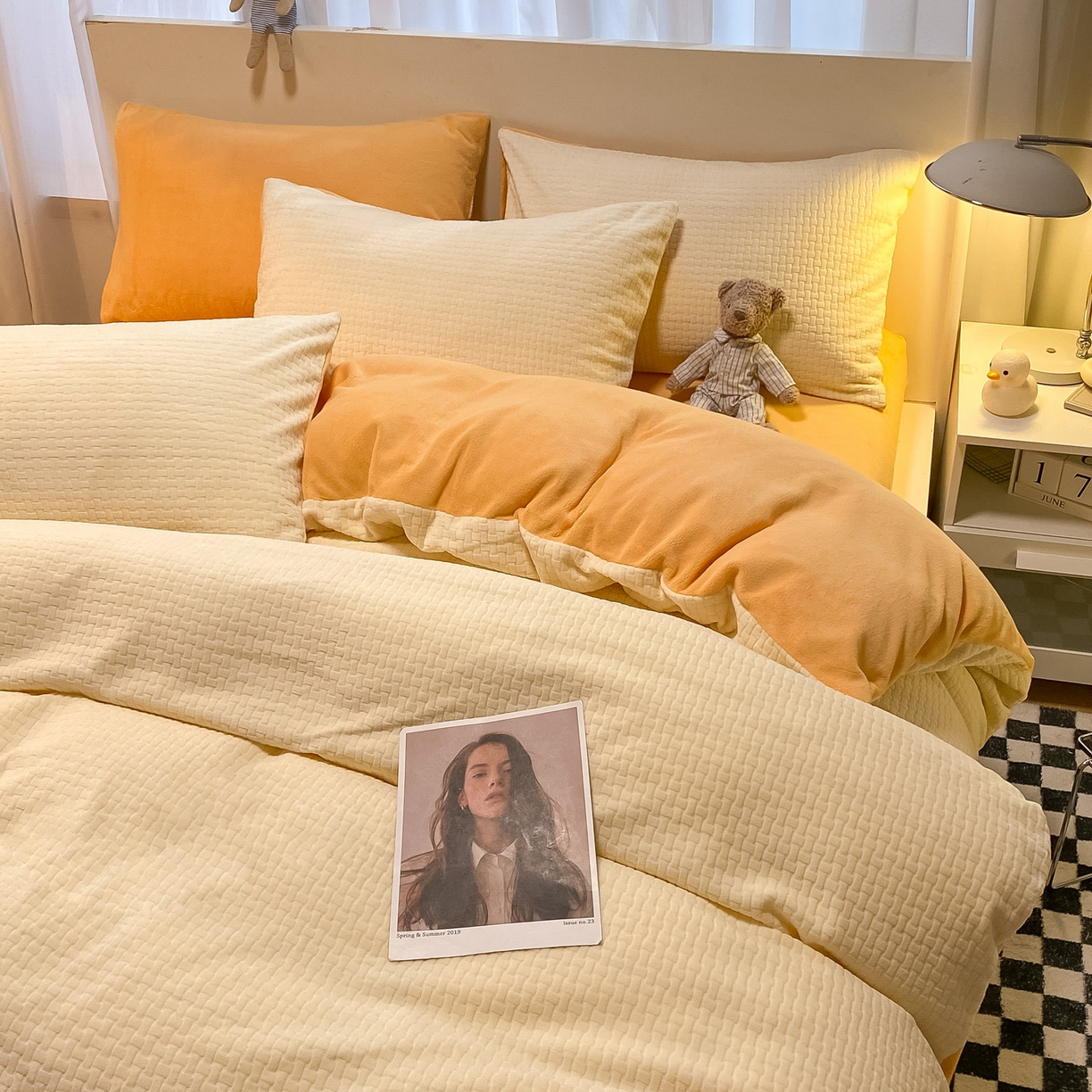 91家纺网 家纺一手货源 找家纺 如一 2025年3D立体雕花牛奶绒四件套 华夫格白