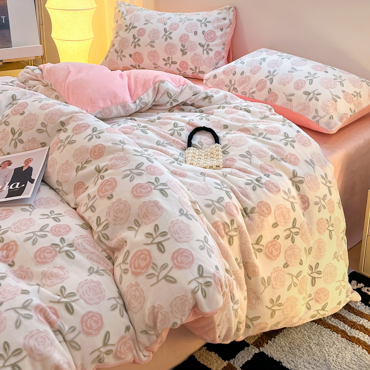 91家纺网 家纺一手货源 找家纺 如一 2025年3D立体雕花牛奶绒四件套 繁花-粉