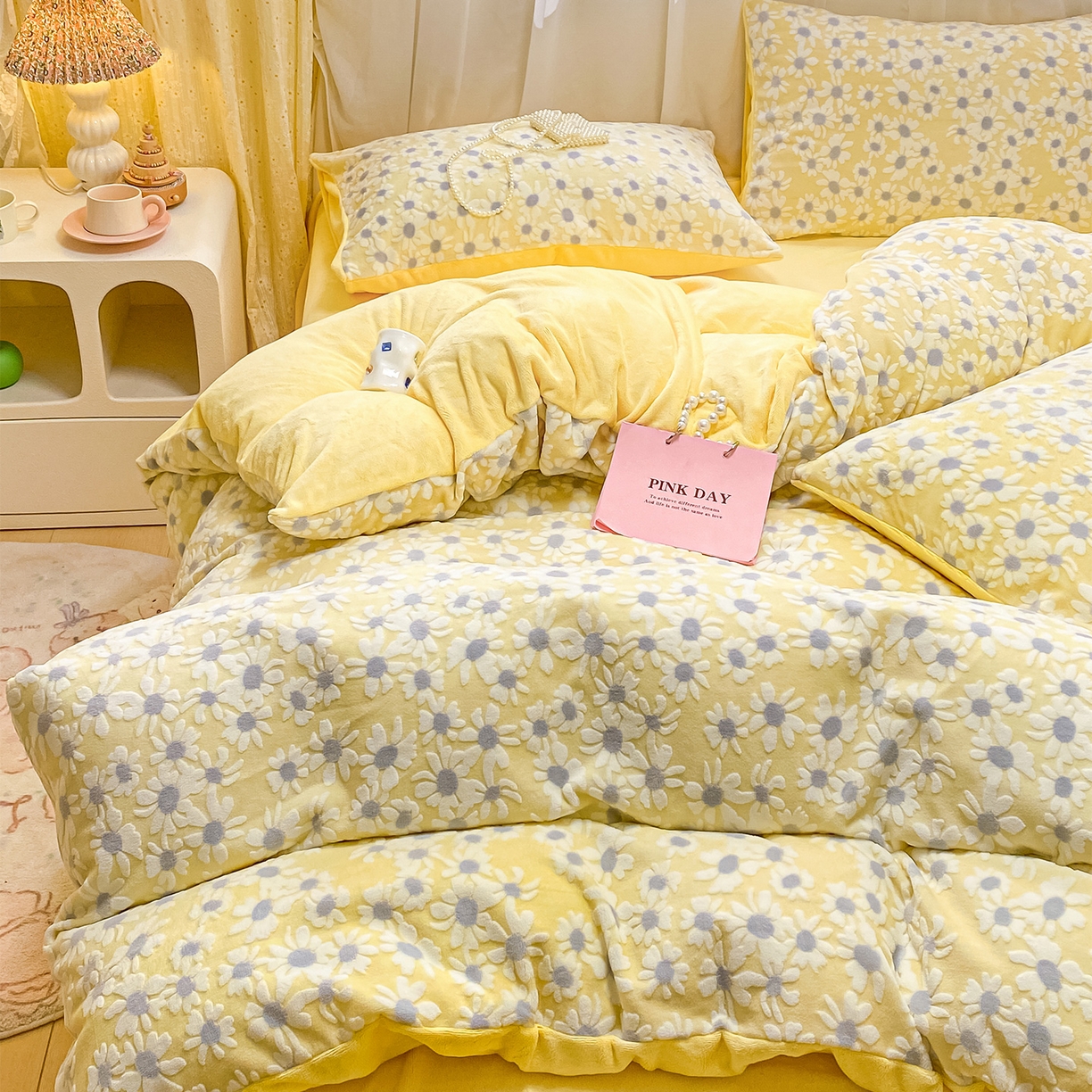 91家纺网 家纺一手货源 找家纺 如一 2025新款3D雕花牛奶绒单被套被套单件单品被套 花漾-黄