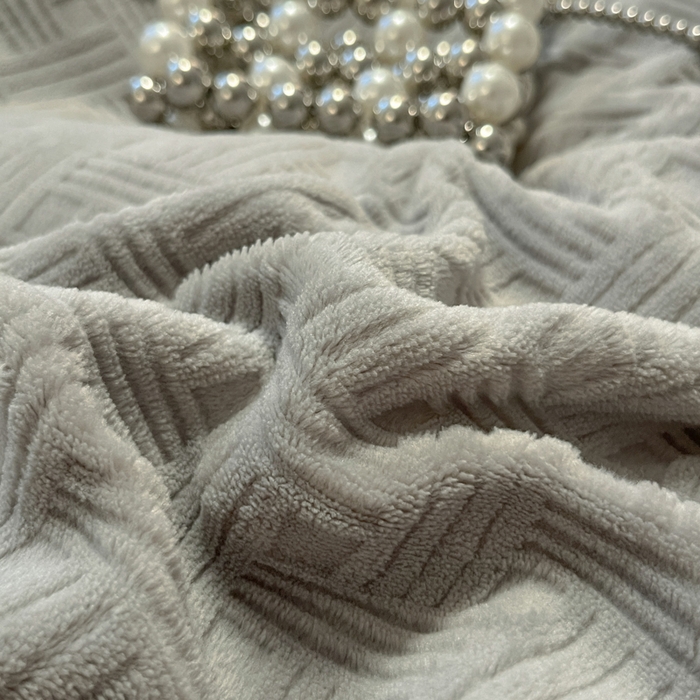 91家纺网 家纺一手货源 找家纺 如一 2025新款3D雕花牛奶绒单被套被套单件单品被套 编织纹-灰