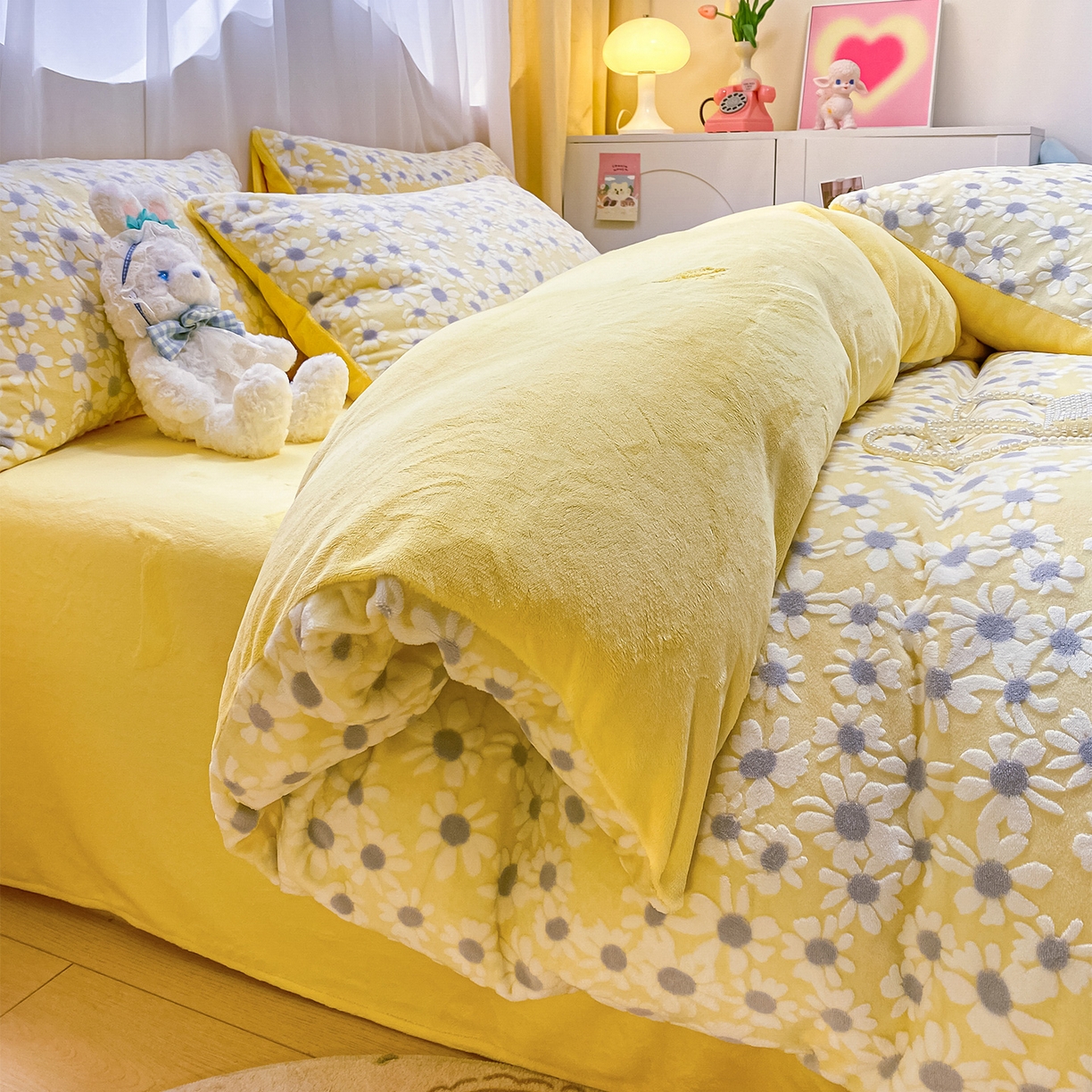 91家纺网 家纺一手货源 找家纺 如一 2025新款3D雕花牛奶绒单被套被套单件单品被套 花漾-黄