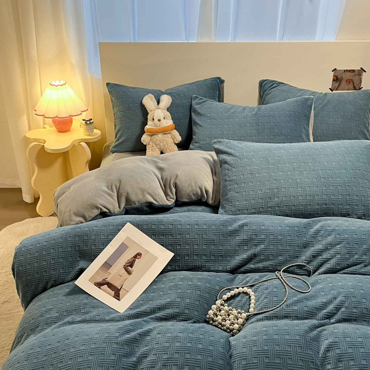 91家纺网 家纺一手货源 找家纺 如一 2025新款3D雕花牛奶绒单被套被套单件单品被套 编织纹蓝灰