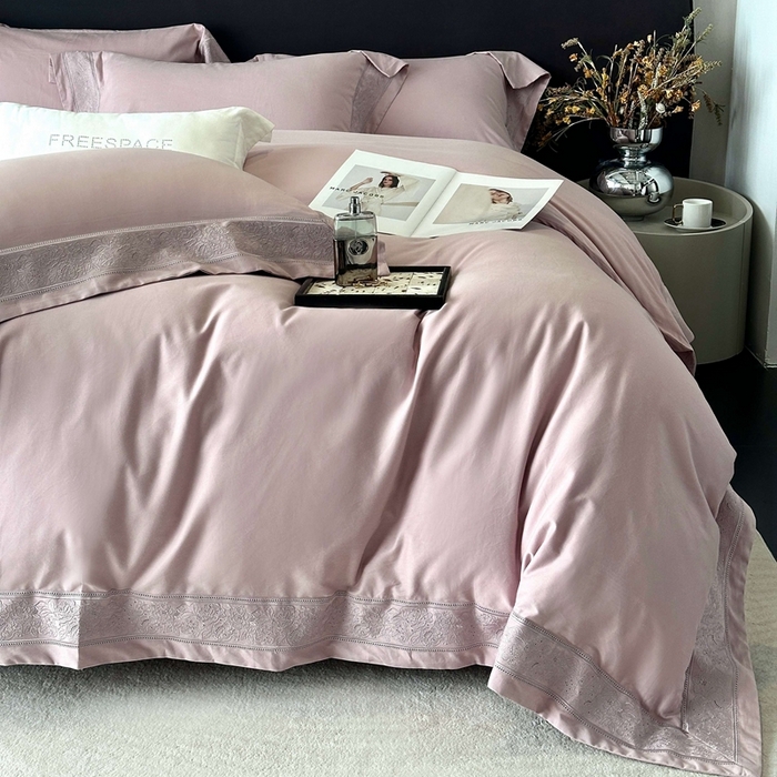 91家纺网 家纺一手货源 找家纺 时亿家居 2025新款镂空花边长绒棉纯棉磨毛四件套-海瑟薇 海瑟薇-悠悠紫