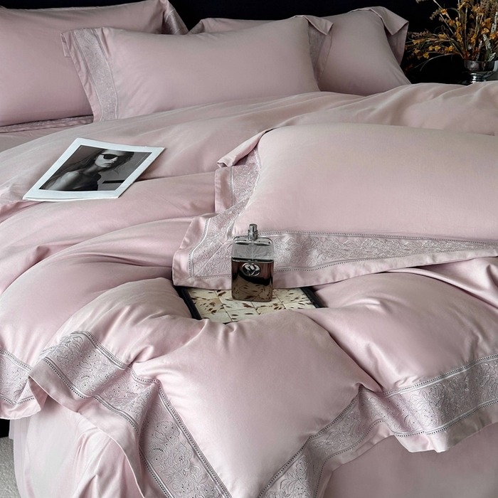 91家纺网 家纺一手货源 找家纺 时亿家居 2025新款镂空花边长绒棉纯棉磨毛四件套-海瑟薇 海瑟薇-悠悠紫