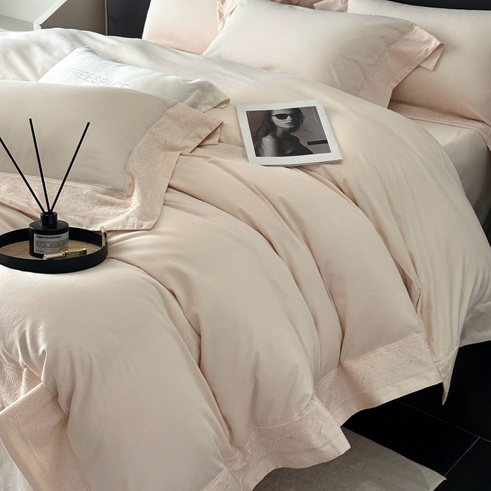 91家纺网 家纺一手货源 找家纺 时亿家居 2025新款镂空花边长绒棉纯棉磨毛四件套-海瑟薇 海瑟薇-米驼色