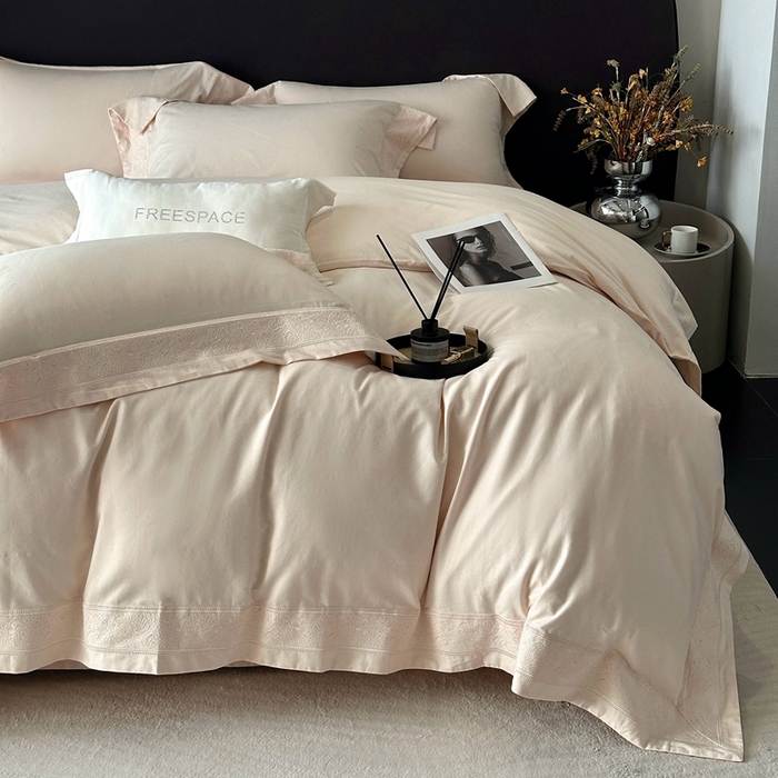 91家纺网 家纺一手货源 找家纺 时亿家居 2025新款镂空花边长绒棉纯棉磨毛四件套-海瑟薇 海瑟薇-米驼色