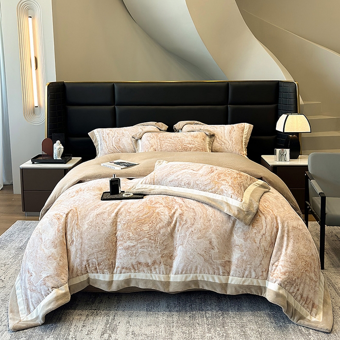 罗艺轩 2025新款高克重牛奶绒数码印花双拼角四件套 奥罗拉