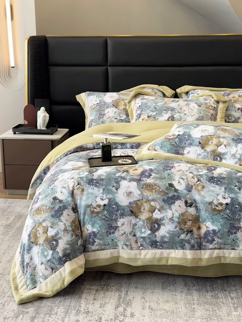 91家纺网 家纺一手货源 找家纺 罗艺轩 2025新款高克重牛奶绒数码印花双拼角四件套 温斯顿