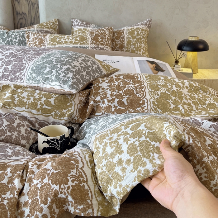 91家纺网 家纺一手货源 找家纺 宝士康家纺 2025秋冬新品高克重A类原麻暗合四件套复古加厚双层纱仿亚麻套件 锦纹