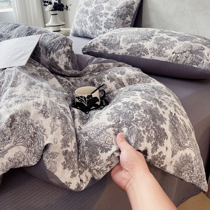 91家纺网 家纺一手货源 找家纺 宝士康家纺 2025秋冬新品高克重A类原麻暗合四件套复古加厚双层纱仿亚麻套件 谧境