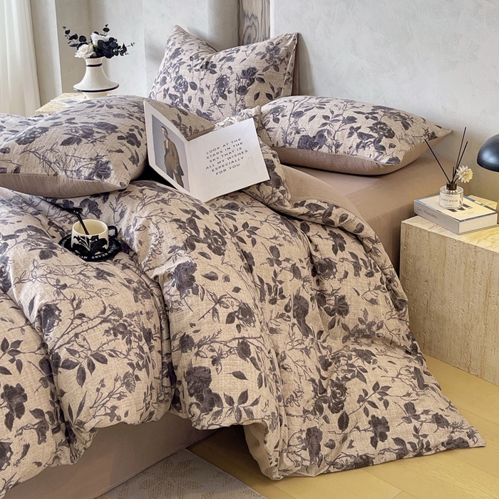 91家纺网 家纺一手货源 找家纺 宝士康家纺 2025秋冬新品高克重A类原麻暗合四件套复古加厚双层纱仿亚麻套件 墨影