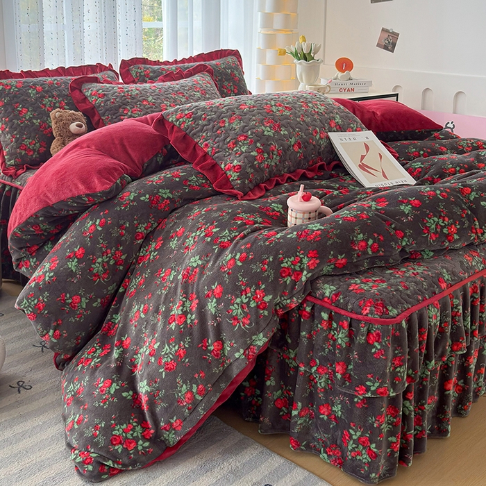 91家纺网 家纺一手货源 找家纺 （总）铠畅家纺 2025新款牛奶绒夹棉床盖床裙四件套,安娜粉,豹纹都市,都市圆,国色天香,玫瑰故事,倾国倾城,情人结,时尚英伦,香格里拉,心意坐标,花韵,叶默,宝贝兔 