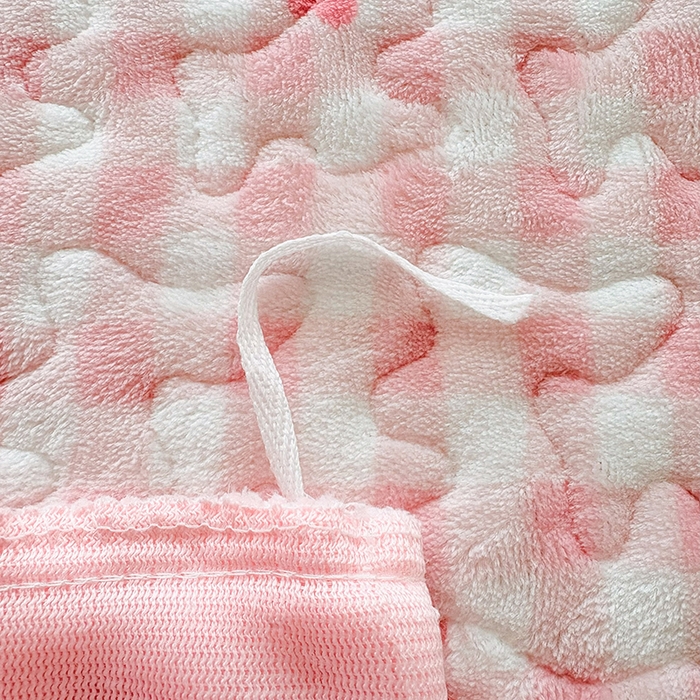 91家纺网 家纺一手货源 找家纺 铠畅家纺 2025新款牛奶绒夹棉床盖床裙四件套 安娜粉