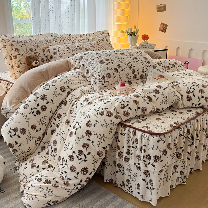 铠畅家纺 2025新款牛奶绒夹棉床盖床裙四件套 国色天香