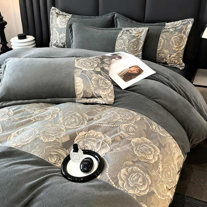 91家纺网 家纺一手货源 找家纺 （总）富宁家纺 2025新款立体雕花牛奶绒绣花四件套-洛卡玫瑰系列