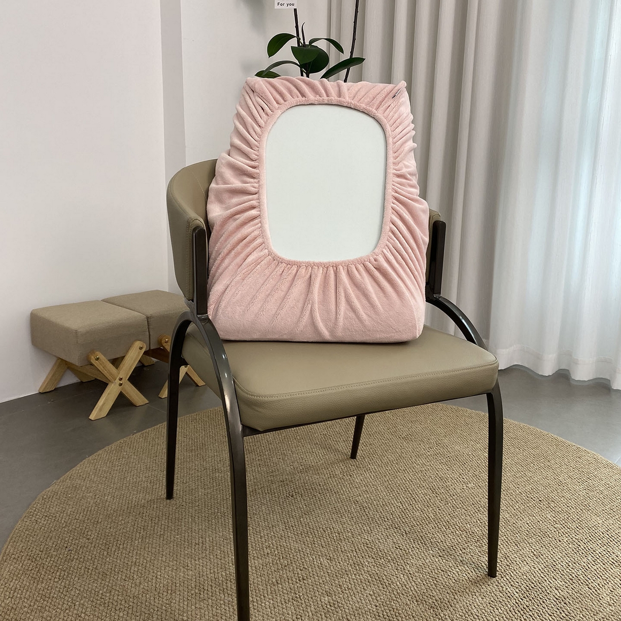 91家纺网 家纺一手货源 找家纺 佳笠家居 2025新款正宗250g全消光牛奶绒懒人枕套旅行枕套 豆沙粉