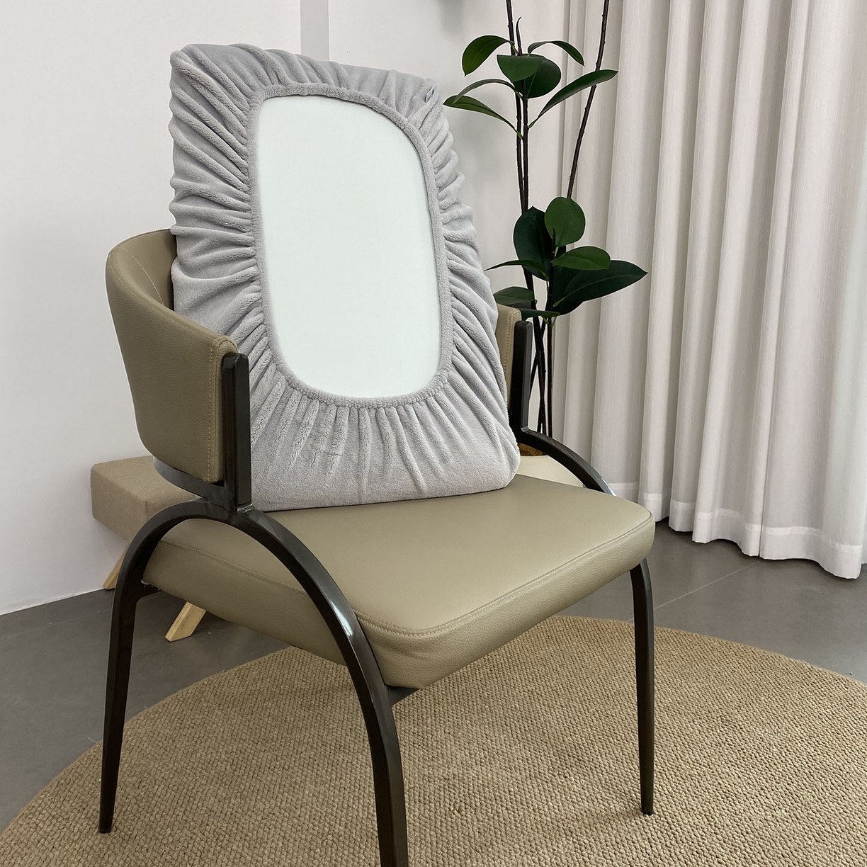 91家纺网 家纺一手货源 找家纺 佳笠家居 2025新款正宗250g全消光牛奶绒懒人枕套旅行枕套 中性灰