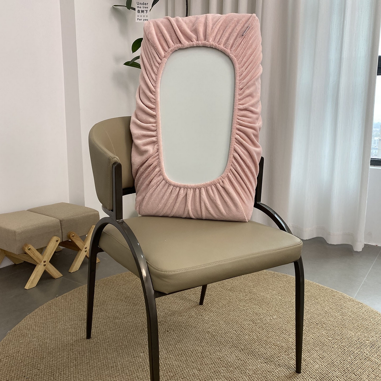 91家纺网 家纺一手货源 找家纺 佳笠家居 2025新款正宗250g全消光牛奶绒懒人枕套旅行枕套 豆沙粉