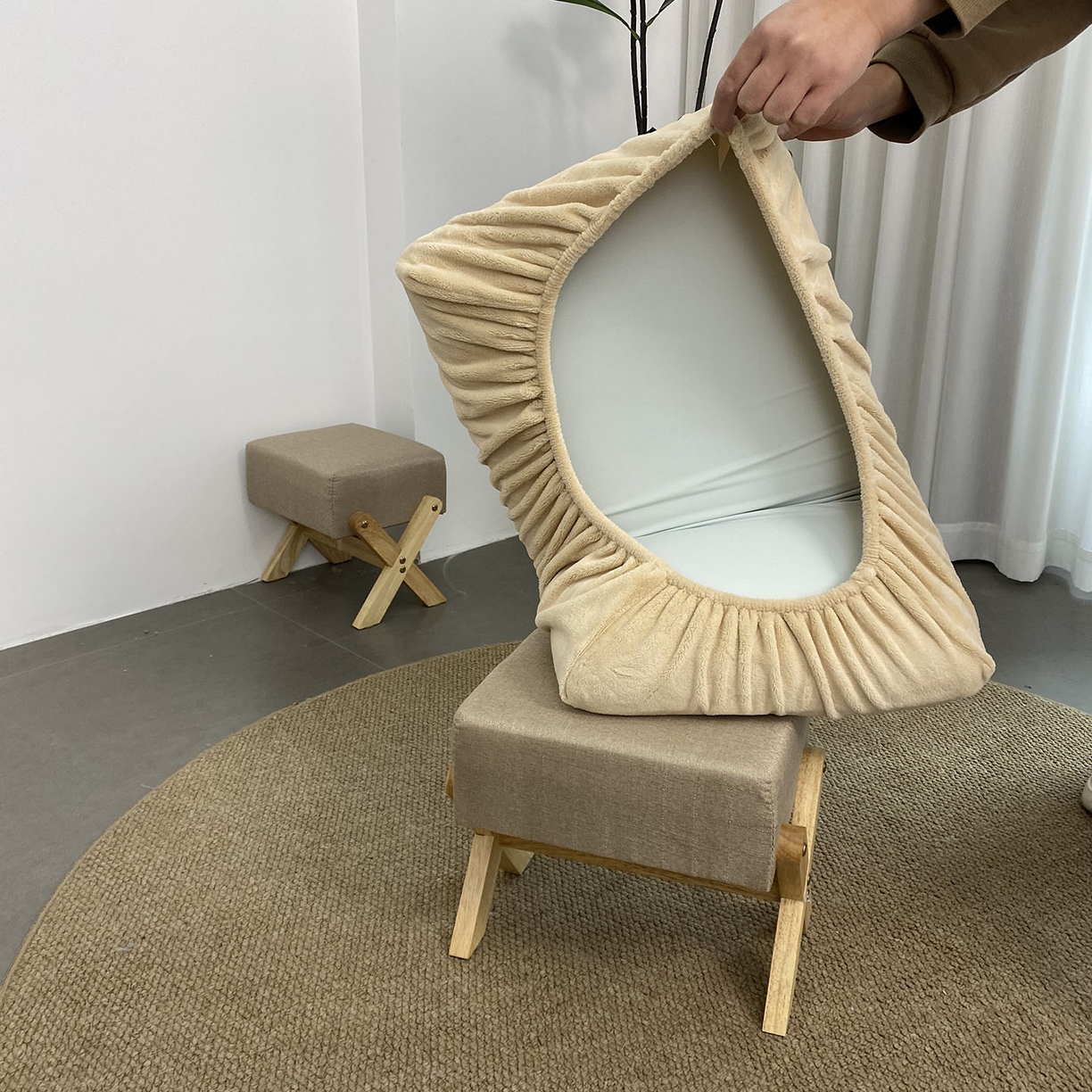 91家纺网 家纺一手货源 找家纺 佳笠家居 2025新款正宗250g全消光牛奶绒懒人枕套旅行枕套 咖色