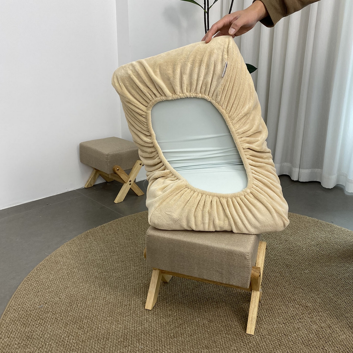 91家纺网 家纺一手货源 找家纺 佳笠家居 2025新款正宗250g全消光牛奶绒懒人枕套旅行枕套 咖色