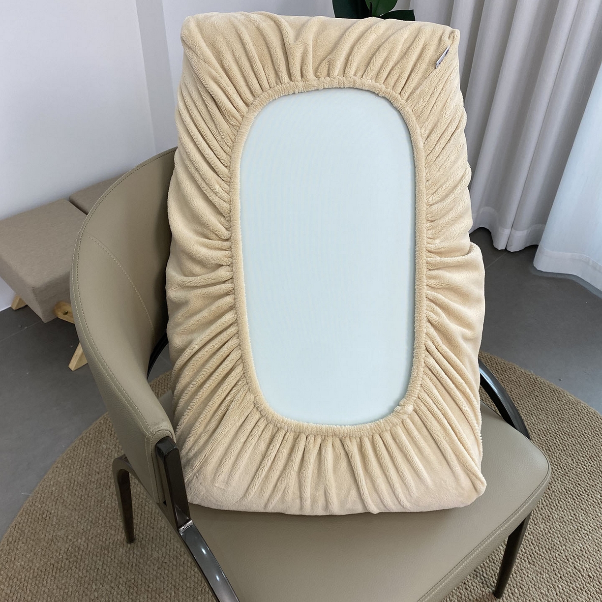 91家纺网 家纺一手货源 找家纺 佳笠家居 2025新款正宗250g全消光牛奶绒懒人枕套旅行枕套 咖色