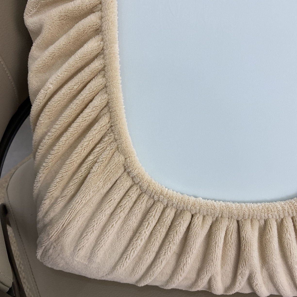 91家纺网 家纺一手货源 找家纺 佳笠家居 2025新款正宗250g全消光牛奶绒懒人枕套旅行枕套 咖色