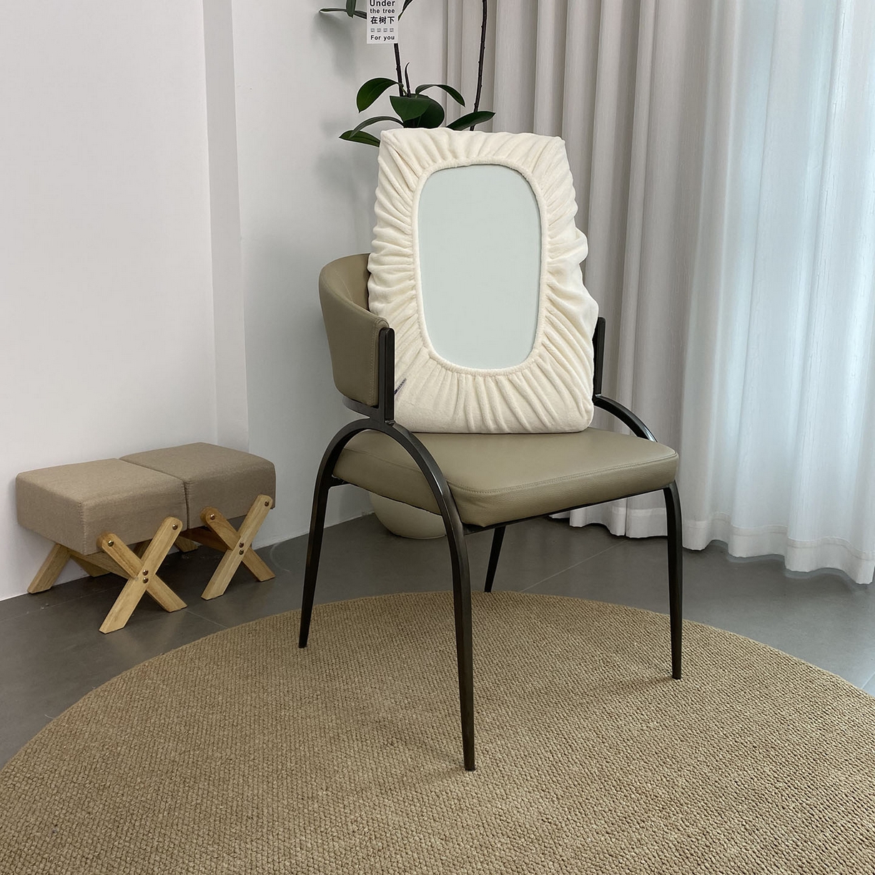 91家纺网 家纺一手货源 找家纺 佳笠家居 2025新款正宗250g全消光牛奶绒懒人枕套旅行枕套 奶昔白