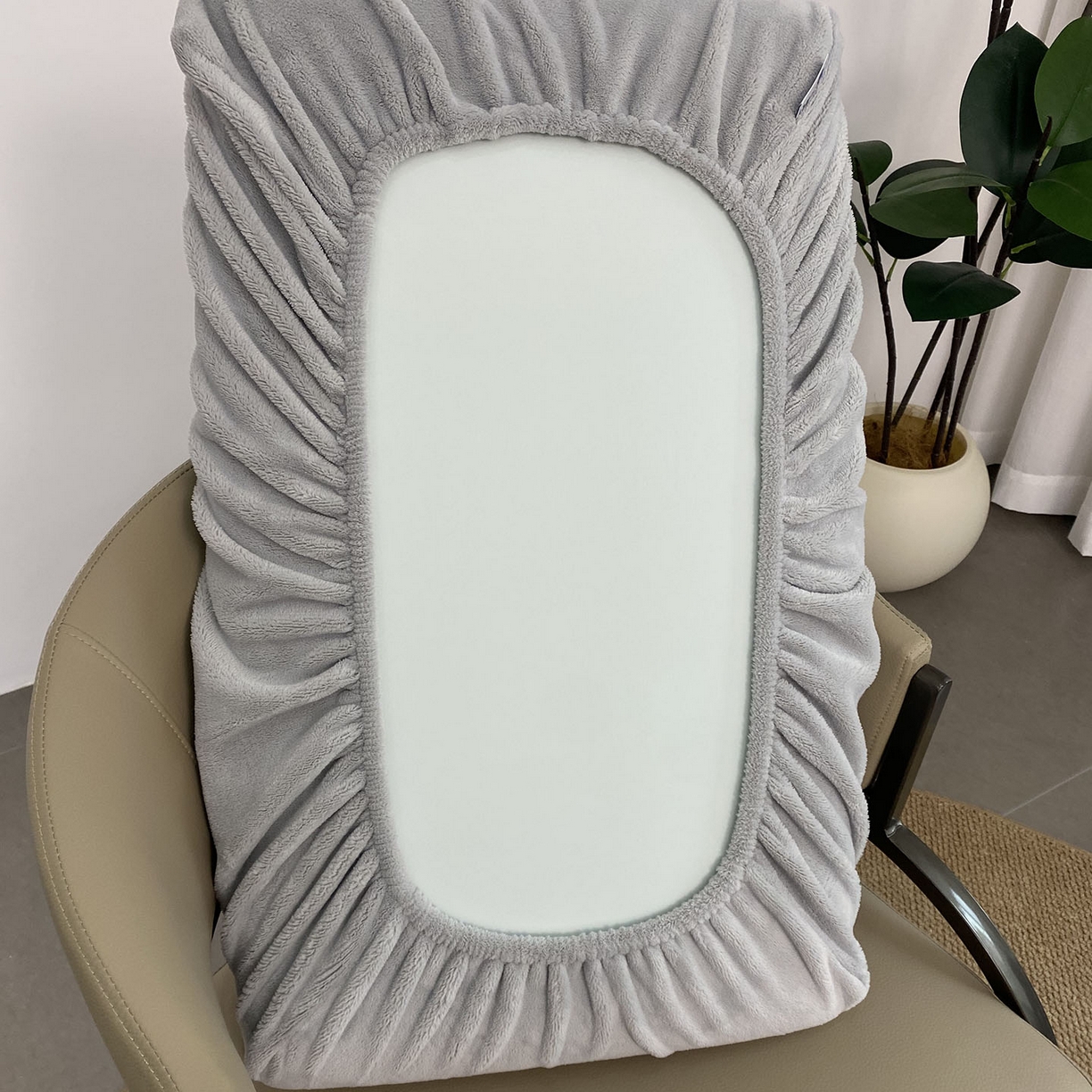 91家纺网 家纺一手货源 找家纺 佳笠家居 2025新款正宗250g全消光牛奶绒懒人枕套旅行枕套 中性灰