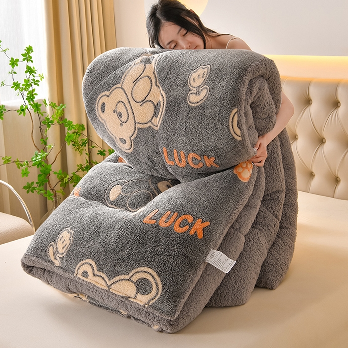 91家纺网 家纺一手货源 找家纺 （总）春雨家居 2025新款AB版雪花绒羊羔绒冬被被子被芯