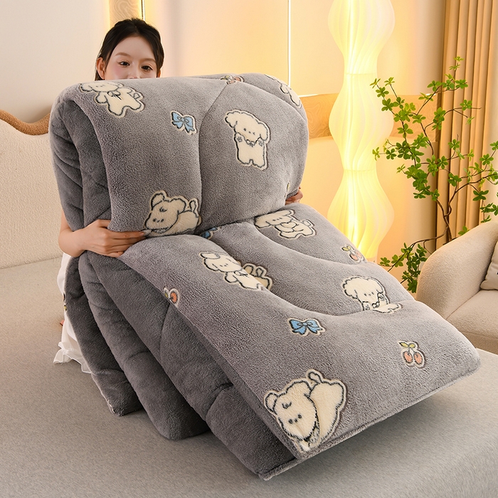 91家纺网 家纺一手货源 找家纺 春雨家居 2025新款AB版雪花绒羊羔绒冬被被子被芯 萌宠小白