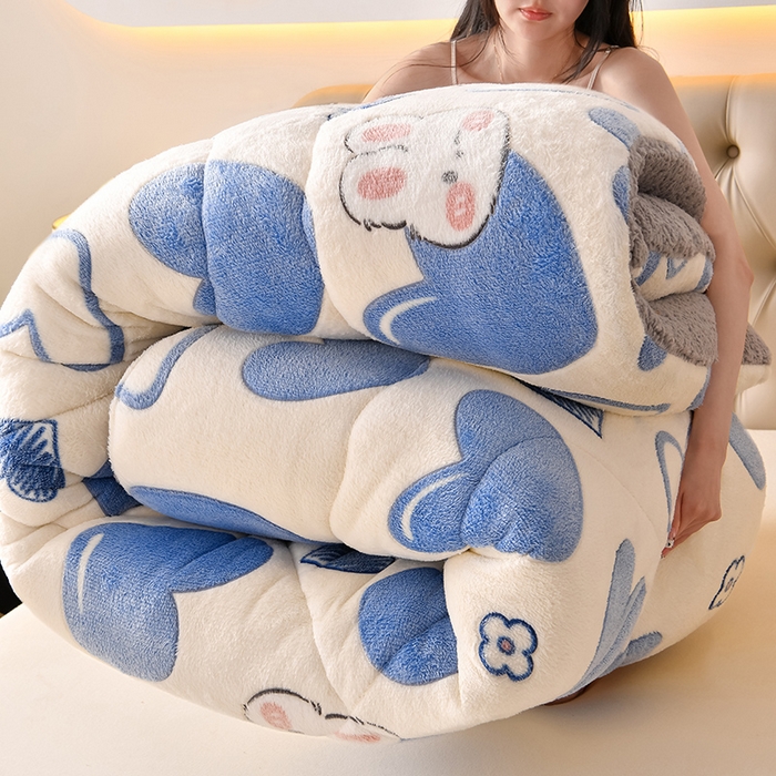 91家纺网 家纺一手货源 找家纺 春雨家居 2025新款AB版雪花绒羊羔绒冬被被子被芯 心心相印