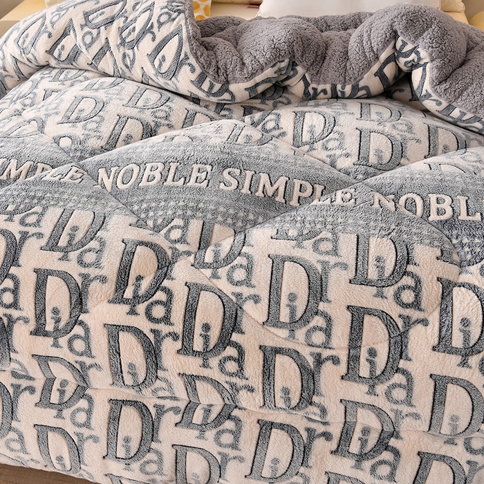 91家纺网 家纺一手货源 找家纺 春雨家居 2025新款AB版雪花绒羊羔绒冬被被子被芯 用心的爱