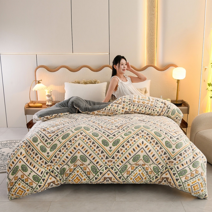 91家纺网 家纺一手货源 找家纺 春雨家居 2025新款AB版雪花绒羊羔绒冬被被子被芯 北欧风情