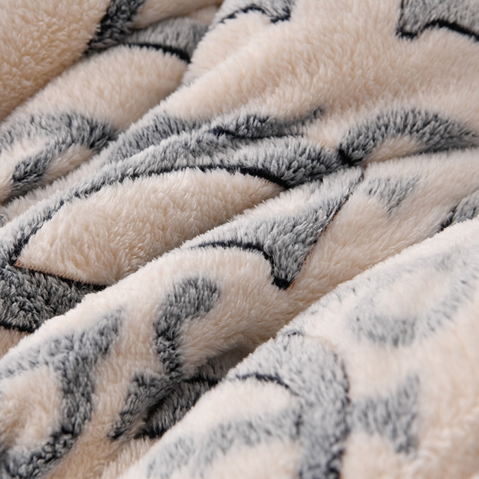 91家纺网 家纺一手货源 找家纺 春雨家居 2025新款AB版雪花绒羊羔绒冬被被子被芯 用心的爱