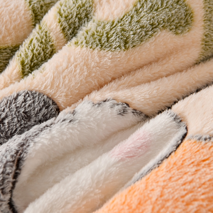 91家纺网 家纺一手货源 找家纺 春雨家居 2025新款AB版雪花绒羊羔绒冬被被子被芯 字母狗