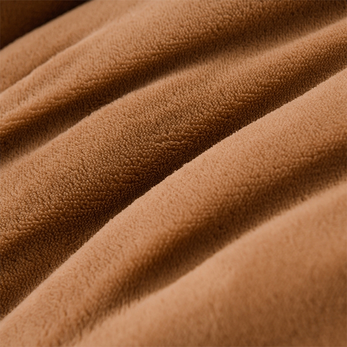 91家纺网 家纺一手货源 找家纺 春雨家居 2025新款双面牛奶绒刺绣冬被被子被芯 极简灰咖