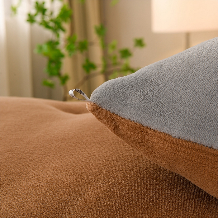 91家纺网 家纺一手货源 找家纺 春雨家居 2025新款双面牛奶绒刺绣冬被被子被芯 极简灰咖