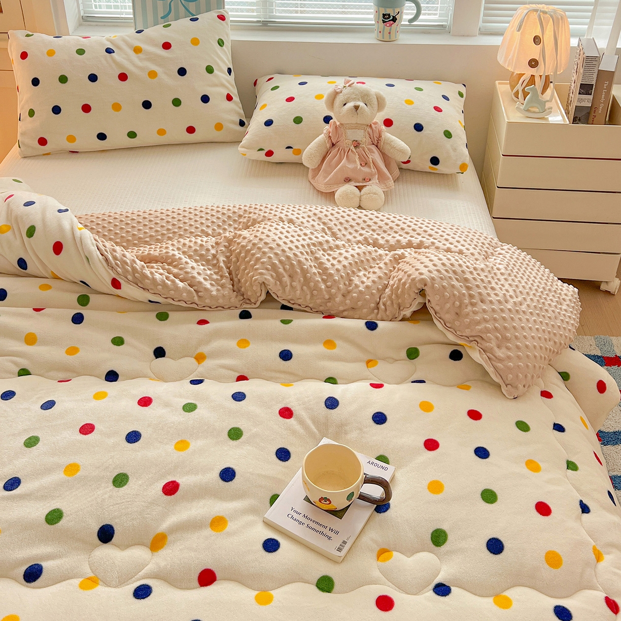 91家纺网 家纺一手货源 找家纺 （总）Mata蔓塔家 2025新款高克重印花牛奶绒软绵绵豆豆被春秋冬被被子被芯（提供买家秀）