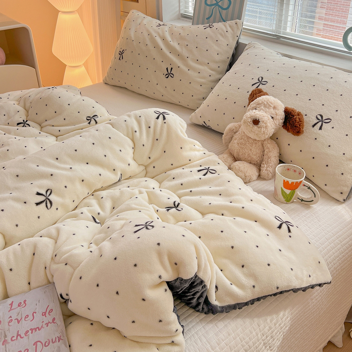 91家纺网 家纺一手货源 找家纺 Mata蔓塔家 2025新款高克重印花牛奶绒软绵绵豆豆被春秋冬被被子被芯 蝴蝶点点心（提供买家秀）