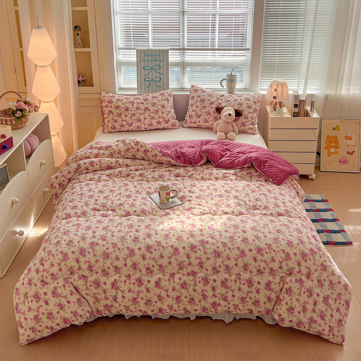 91家纺网 家纺一手货源 找家纺 Mata蔓塔家 2025新款高克重印花牛奶绒软绵绵豆豆被春秋冬被被子被芯 疏影（提供买家秀）