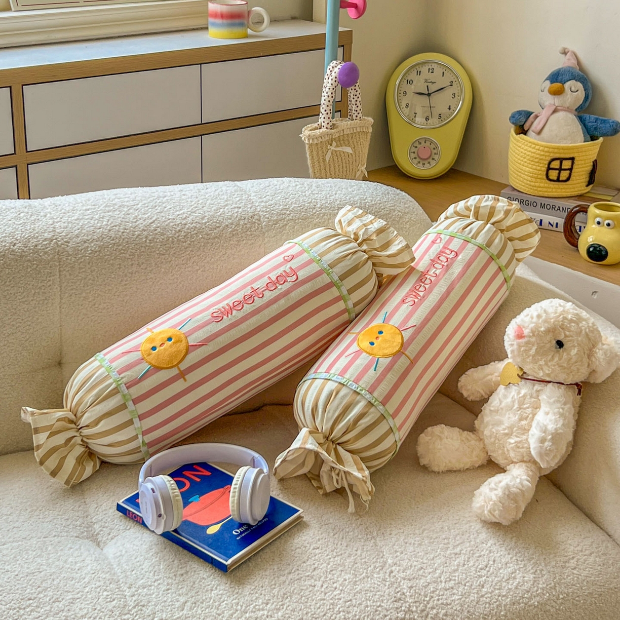 91家纺网 家纺一手货源 找家纺 希诺家居 2025新款ins奶油风奶糖枕糖果枕头枕芯 粉条纹太阳