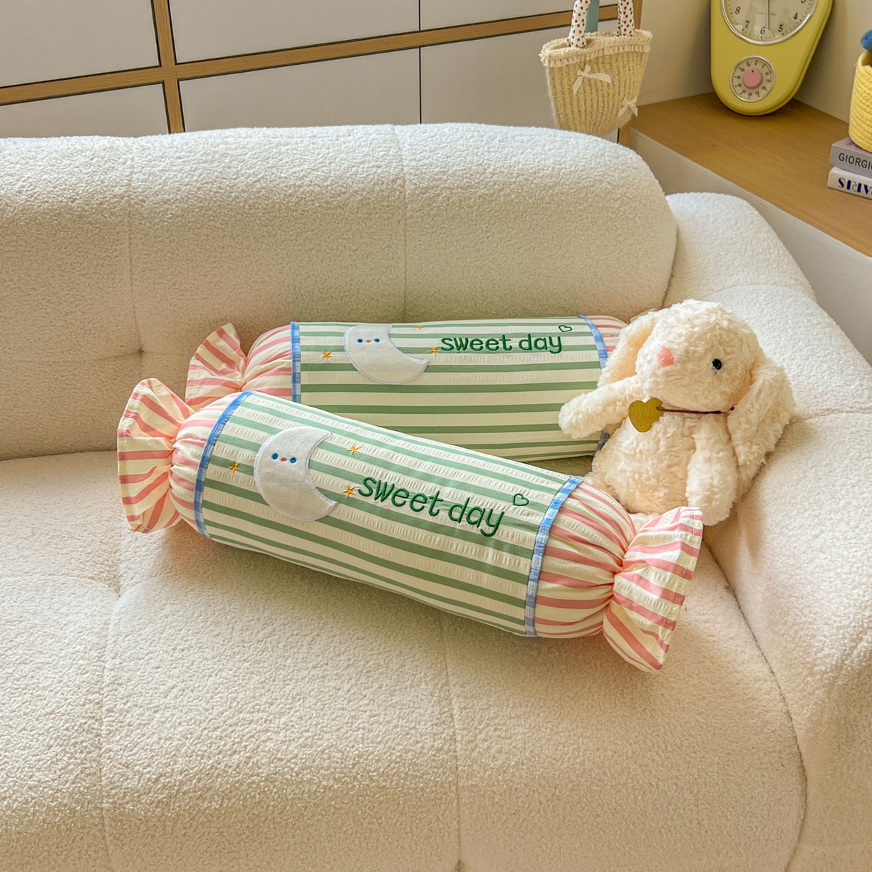 91家纺网 家纺一手货源 找家纺 希诺家居 2025新款ins奶油风奶糖枕糖果枕头枕芯 绿条纹月亮