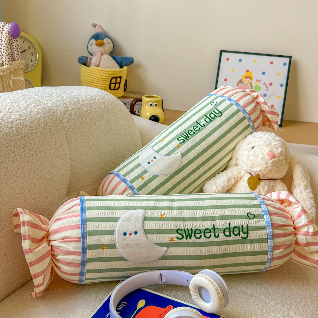 91家纺网 家纺一手货源 找家纺 希诺家居 2025新款ins奶油风奶糖枕糖果枕头枕芯 绿条纹月亮