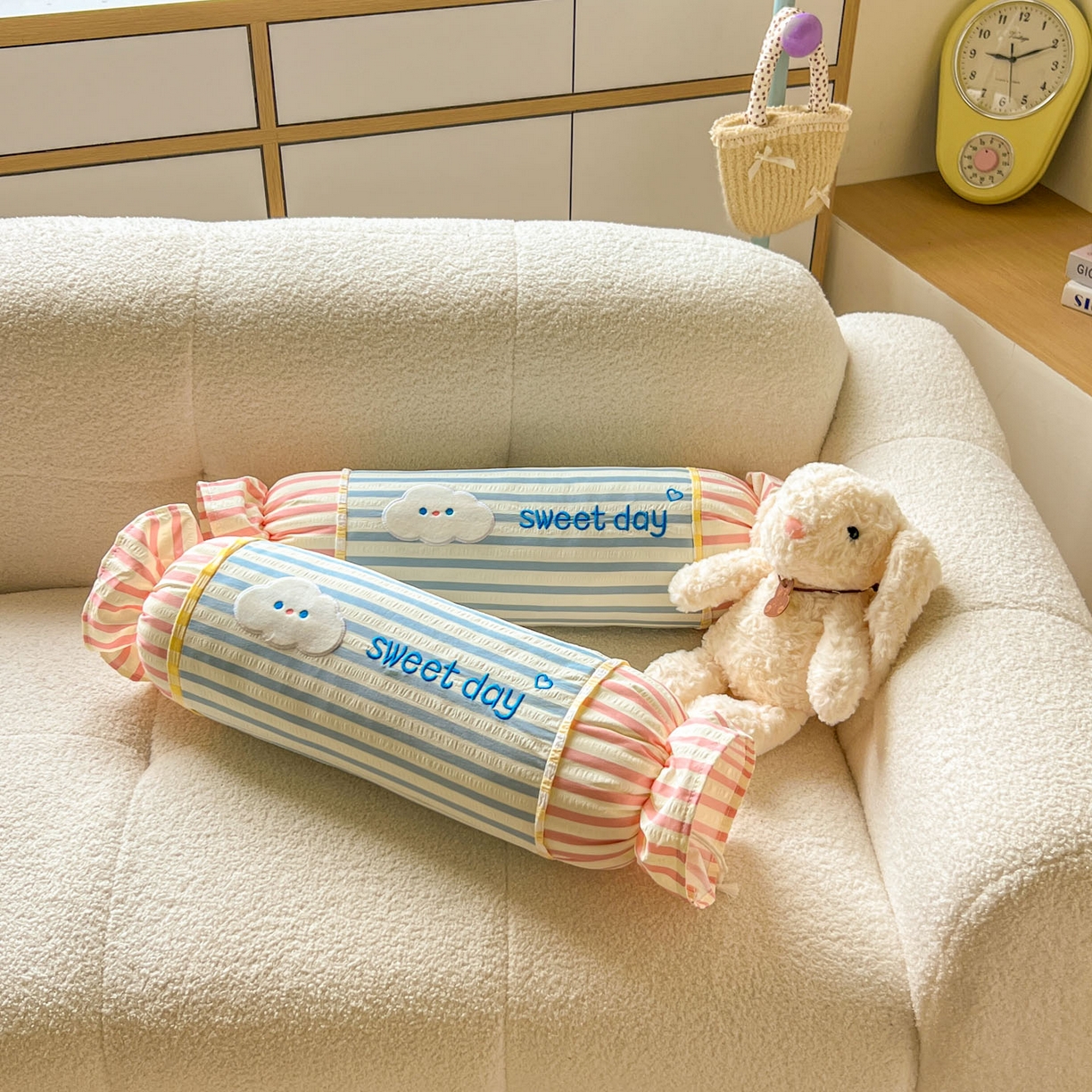 91家纺网 家纺一手货源 找家纺 希诺家居 2025新款ins奶油风奶糖枕糖果枕头枕芯 蓝条纹云朵